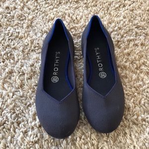 8.5 Rothys slate gray ballet flats